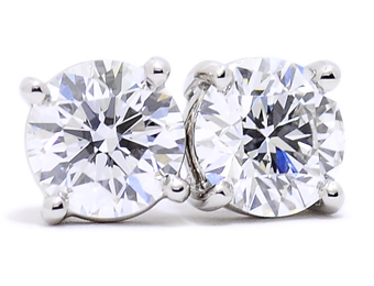 一粒ダイヤモンドピアス model 3